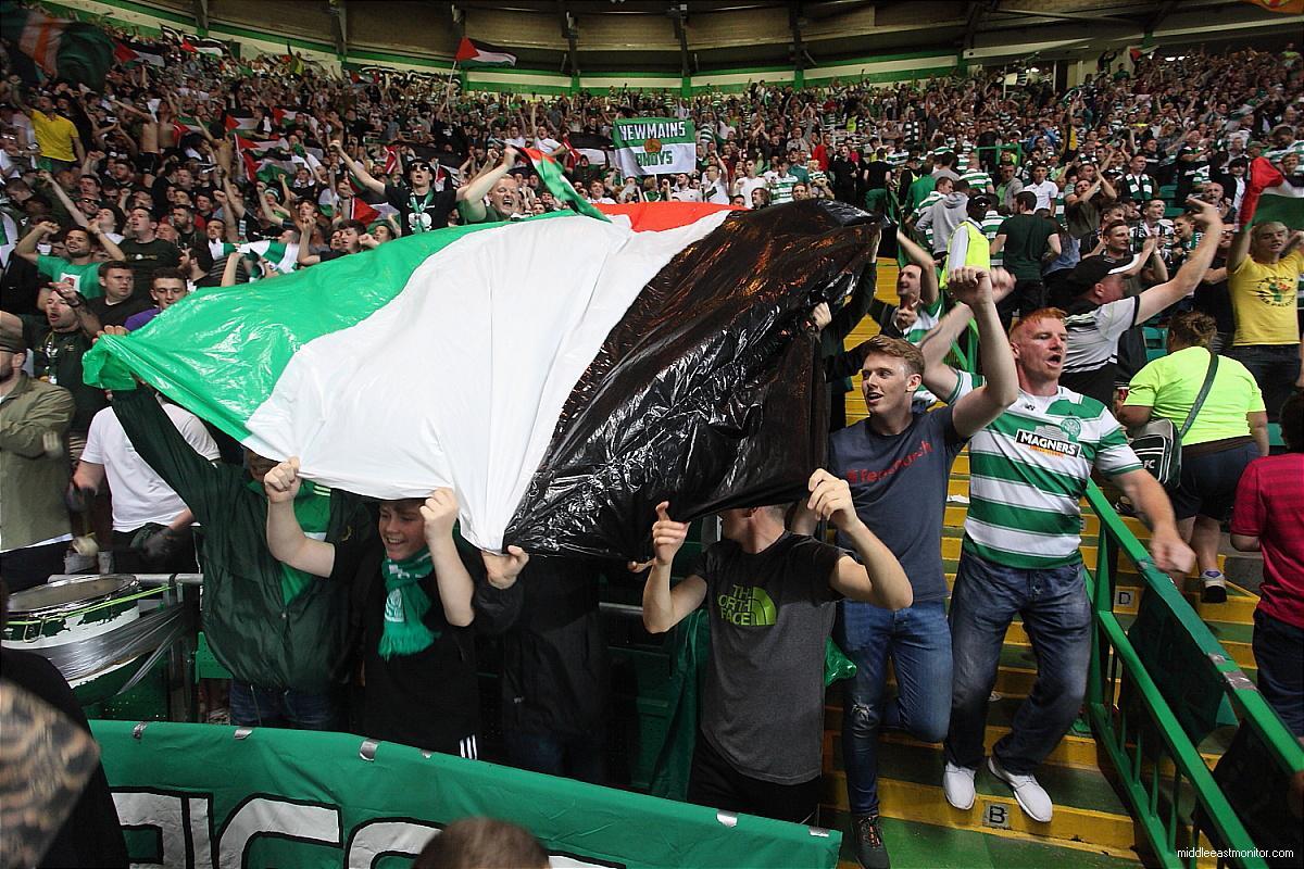 Fans Klub Celtic Kibarkan 16 Bendera Palestina Sebagai Solidaritas untuk Korban di Gaza