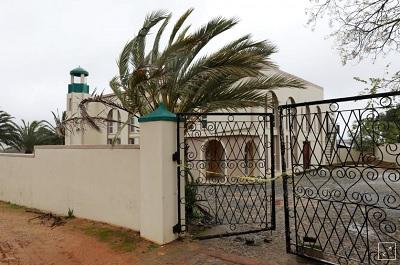 2 Orang Tewas Ditikam di Sebuah Masjid dekat Cape Town Afrika Selatan