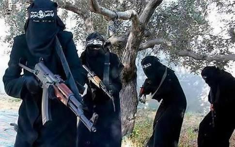 300 Istri Pejuang Islamic State (IS) Menolak Pergi dari Al-Bukamal, Siap Lawan Pasukan Assad