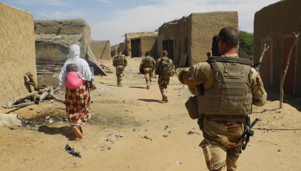 Afiliasi IS Klaim Bertanggung Jawab atas Serangan terhadap Pasukan AS dan Prancis di Afrika Barat 