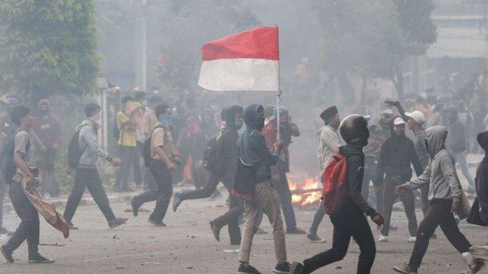 Kenapa Seragam Putih Abu-Abu Ikut Aksi?