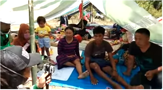 [Video] Korban Tsunami di Balaroa Palu: Baru FPI yang Datang Membantu Kami!