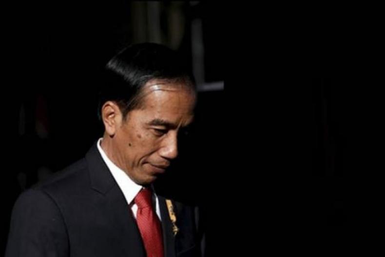 Politik Bumi Hangus Jokowi