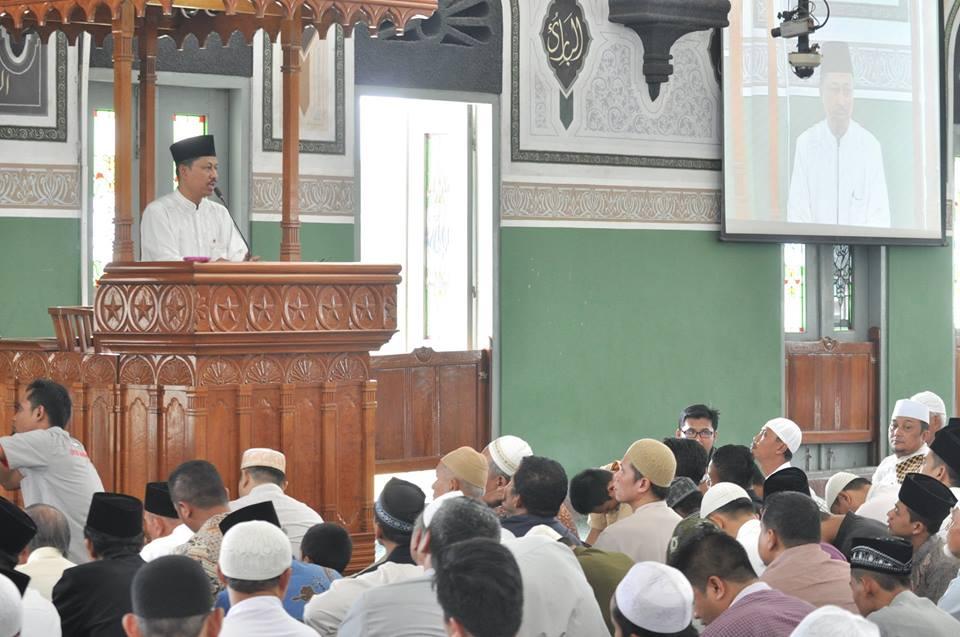 Jangan Tabu Membahas Politik di Masjid 