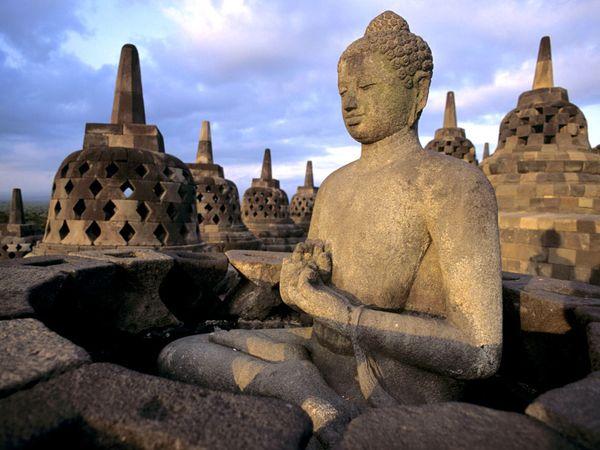 Gila! Rizal Ramli Mau Jadikan Candi Borobudur Kiblat Umat Buddha