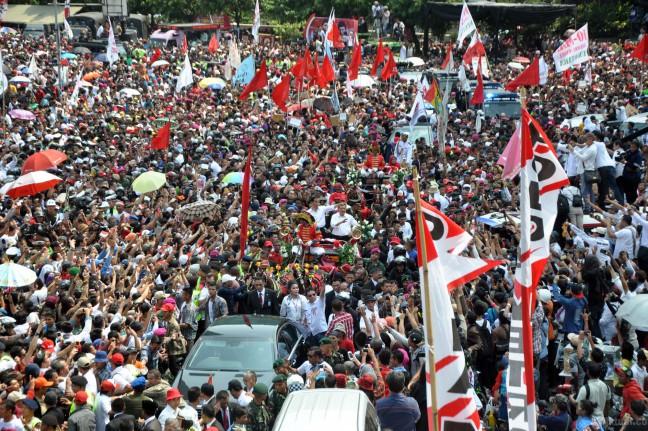 Tanaman Rusak di Jakarta Terjadi Saat Upacara HUT RI, Pawai Kemenangan Jokowi-JK, dan Tahun Baru