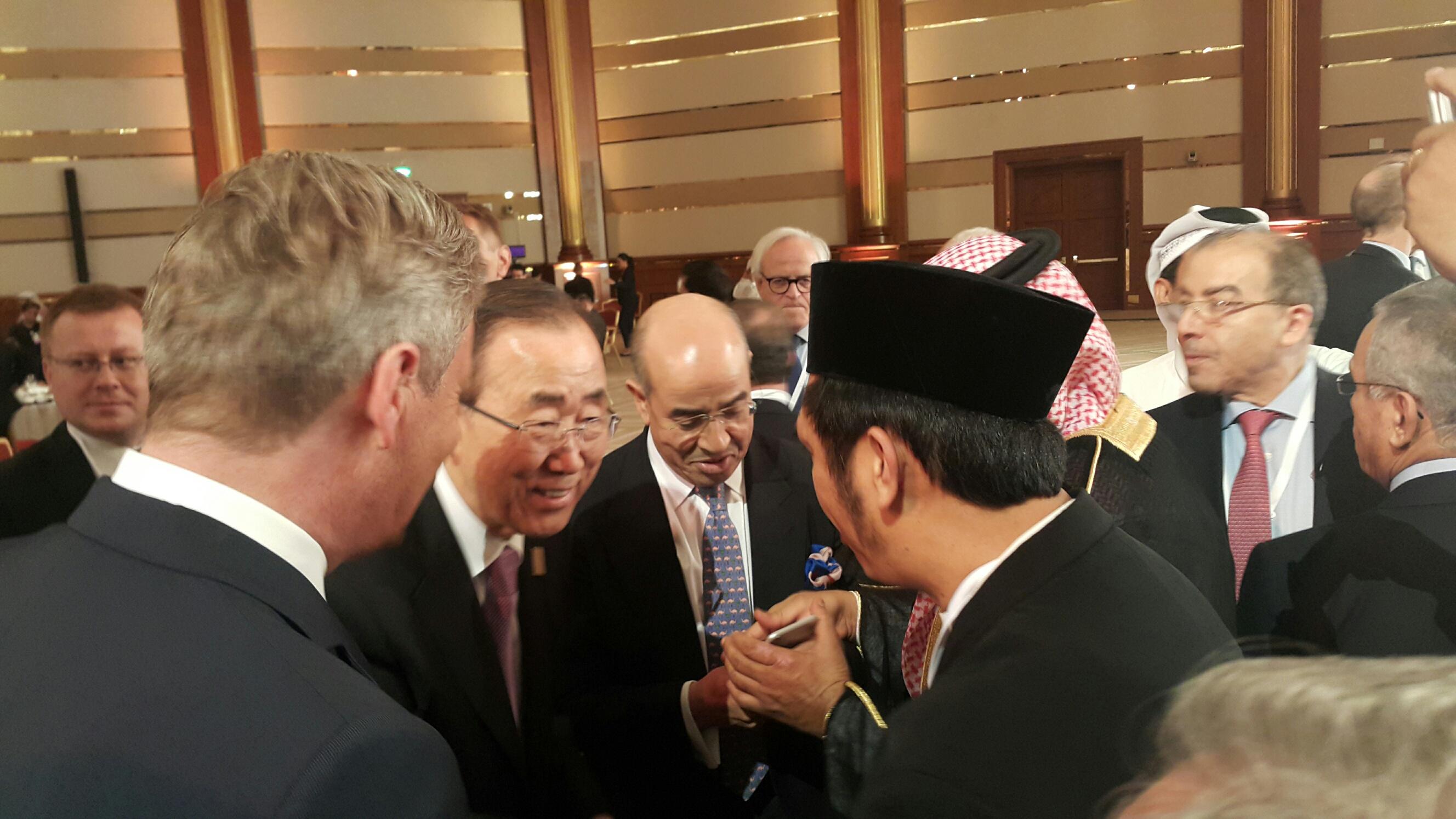 Pimpinan Wahdah Islamiyah Bertemu Ban Ki-moon di Forum Doha